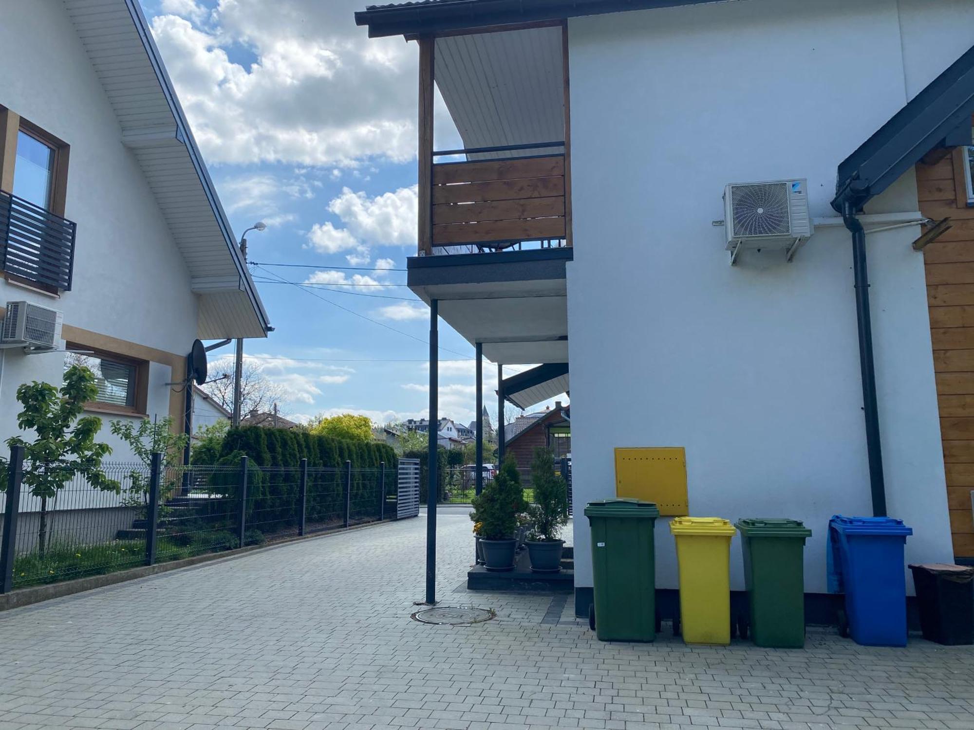 Apartamenty Fredry Lesko Exterior foto